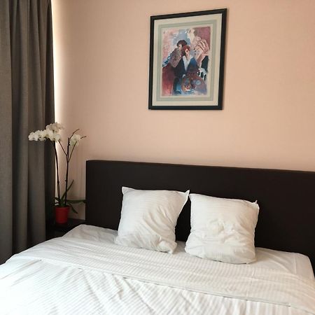สลินา โฮเต็ล บรัสเซลส์ Hotel Sint-Jans-Molenbeek ภายนอก รูปภาพ