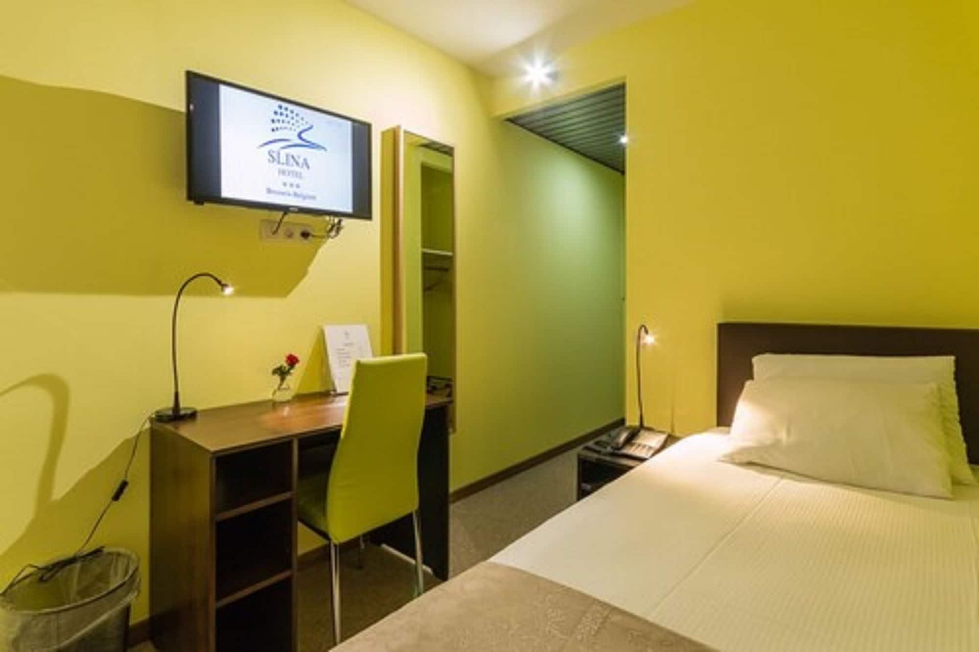 สลินา โฮเต็ล บรัสเซลส์ Hotel Sint-Jans-Molenbeek ภายนอก รูปภาพ
