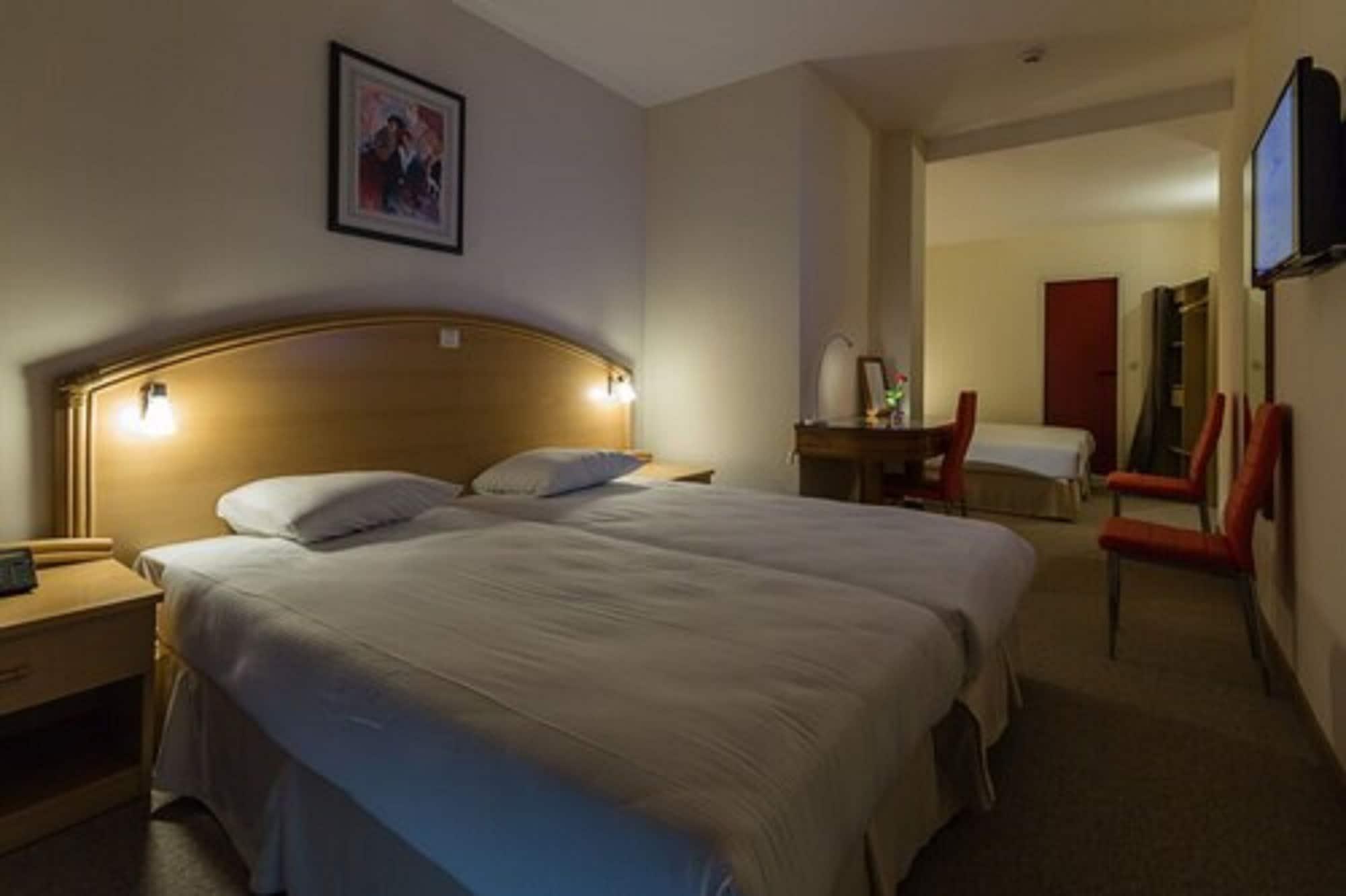 สลินา โฮเต็ล บรัสเซลส์ Hotel Sint-Jans-Molenbeek ภายนอก รูปภาพ