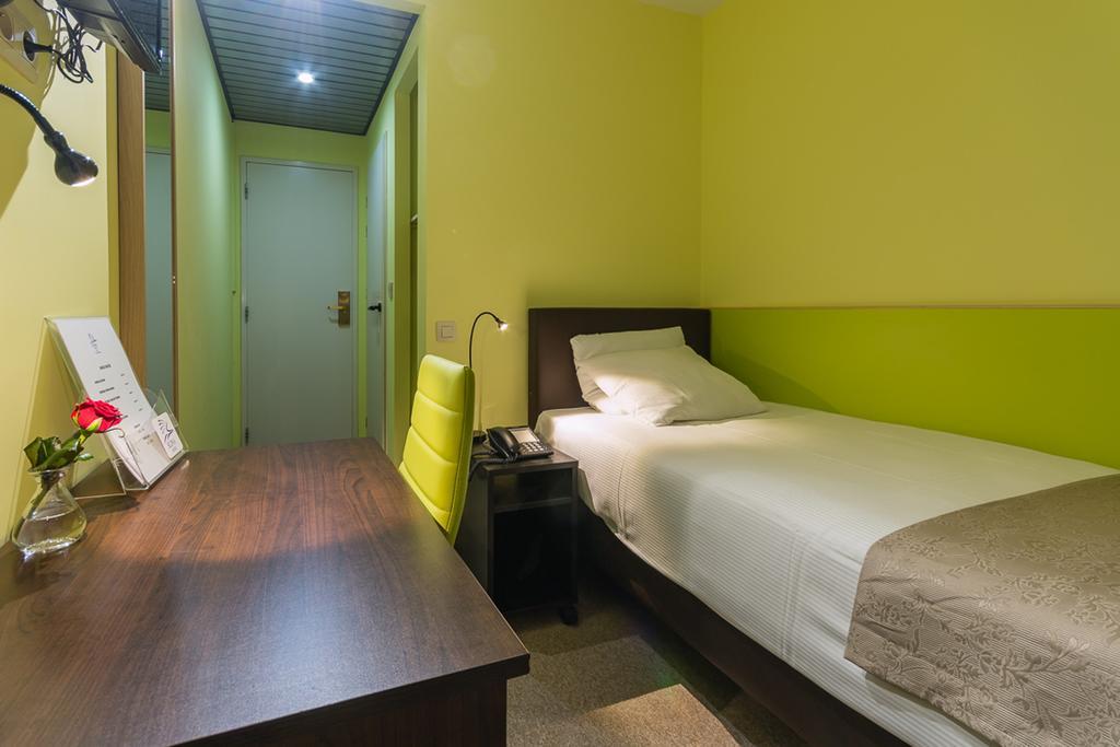 สลินา โฮเต็ล บรัสเซลส์ Hotel Sint-Jans-Molenbeek ห้อง รูปภาพ