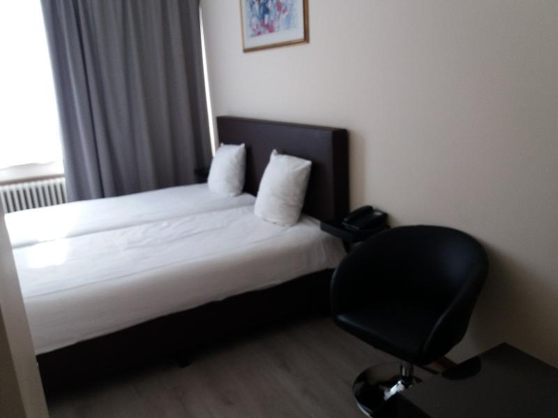 สลินา โฮเต็ล บรัสเซลส์ Hotel Sint-Jans-Molenbeek ภายนอก รูปภาพ